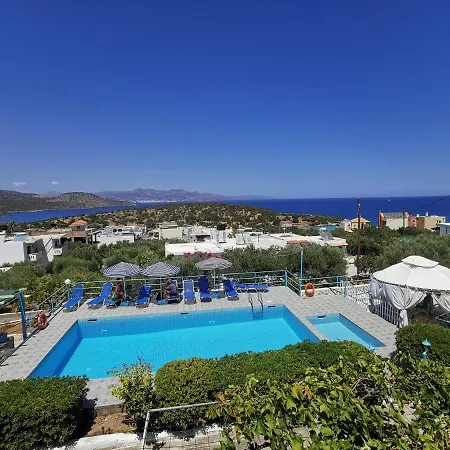 Kassandra Garden * Istro