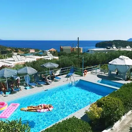 Kassandra Garden Istro