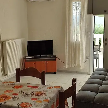 Kassandra Garden Apartment *