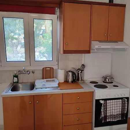 Kassandra Garden Apartment *